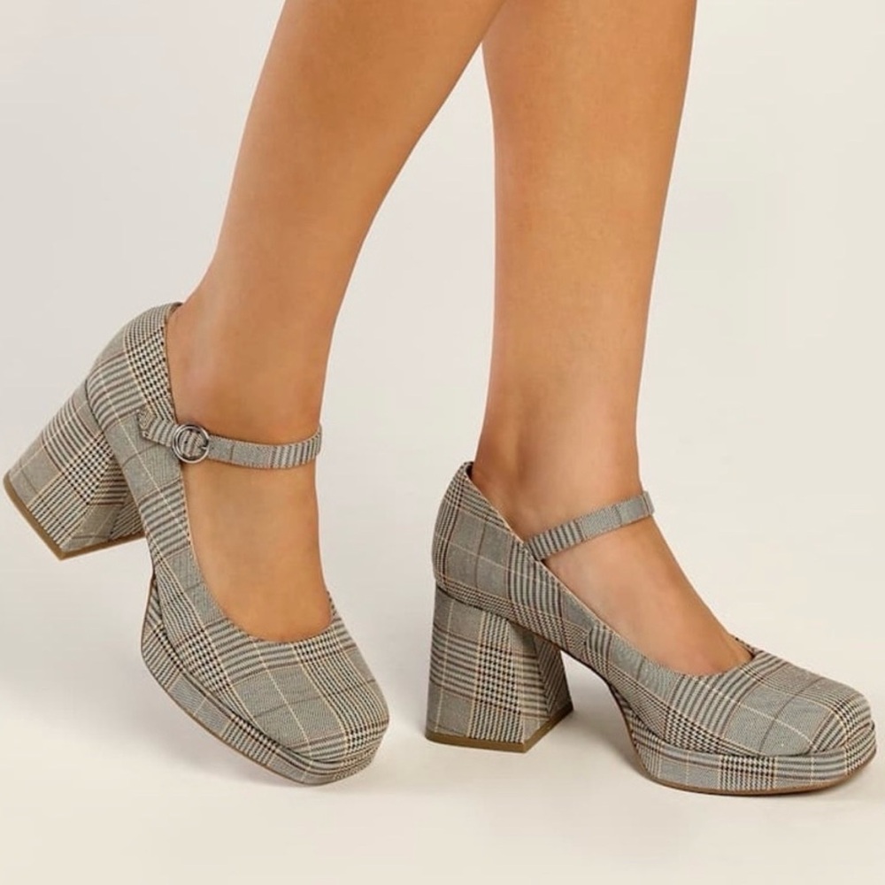 Steve Madden Mingle Plaid Platform Mary Jane Heels Size 8